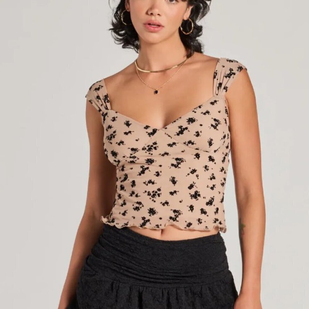 Good Days Project Floral Sweetheart Neck Crop Top Size Large NWT Spring Vacation